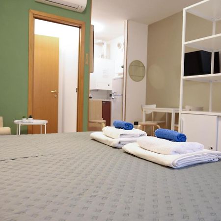 Nel Centro Di Desenzano Apartment Desenzano del Garda Ngoại thất bức ảnh