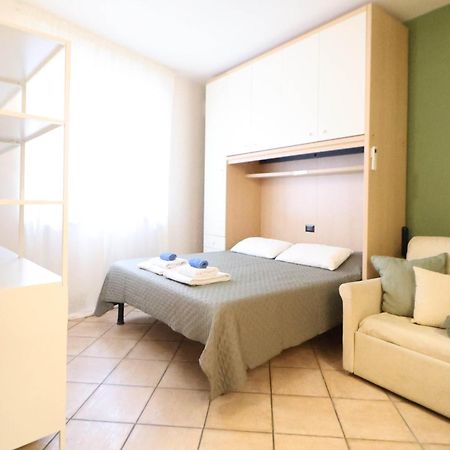 Nel Centro Di Desenzano Apartment Desenzano del Garda Ngoại thất bức ảnh