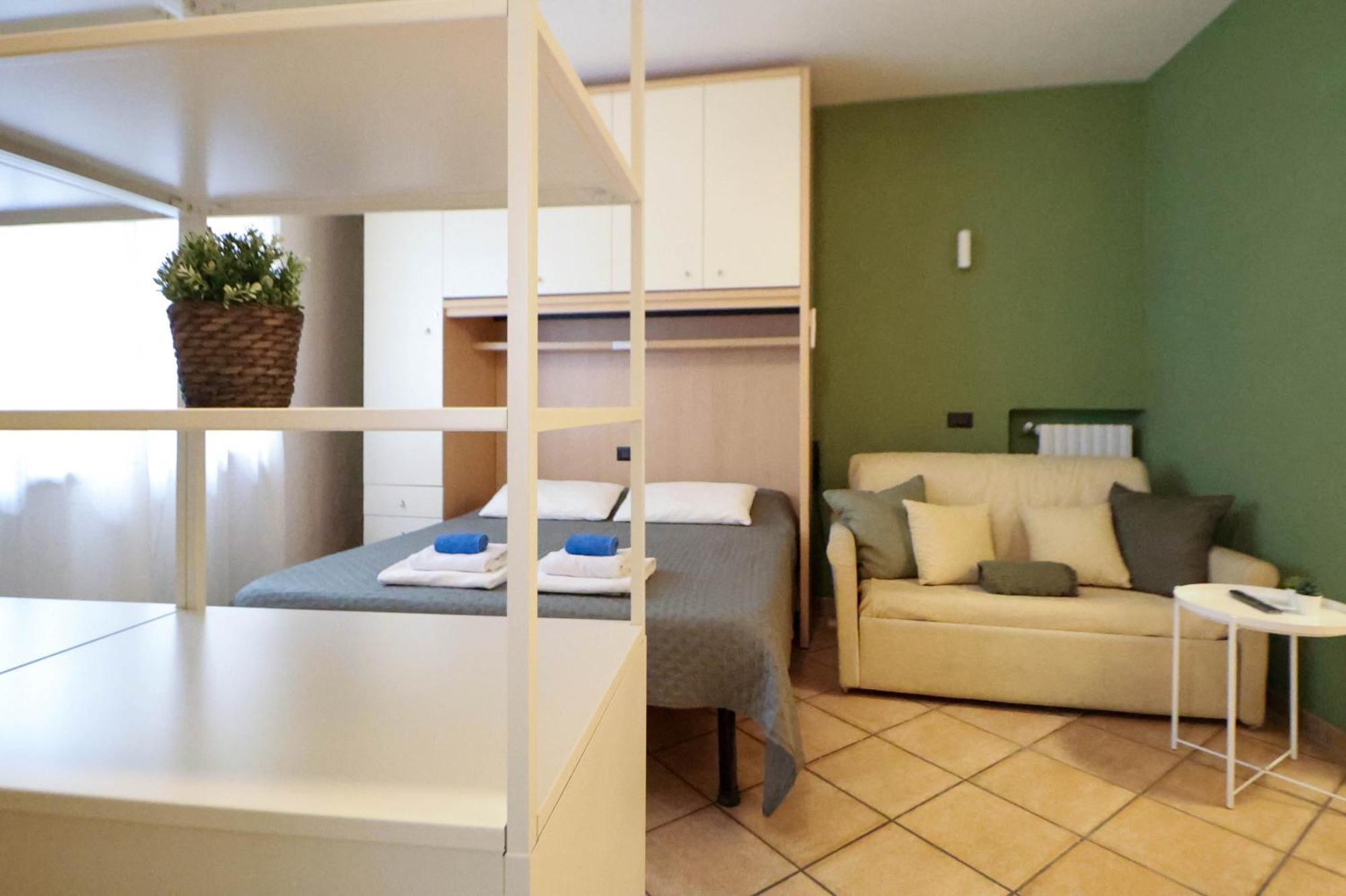 Nel Centro Di Desenzano Apartment Desenzano del Garda Ngoại thất bức ảnh