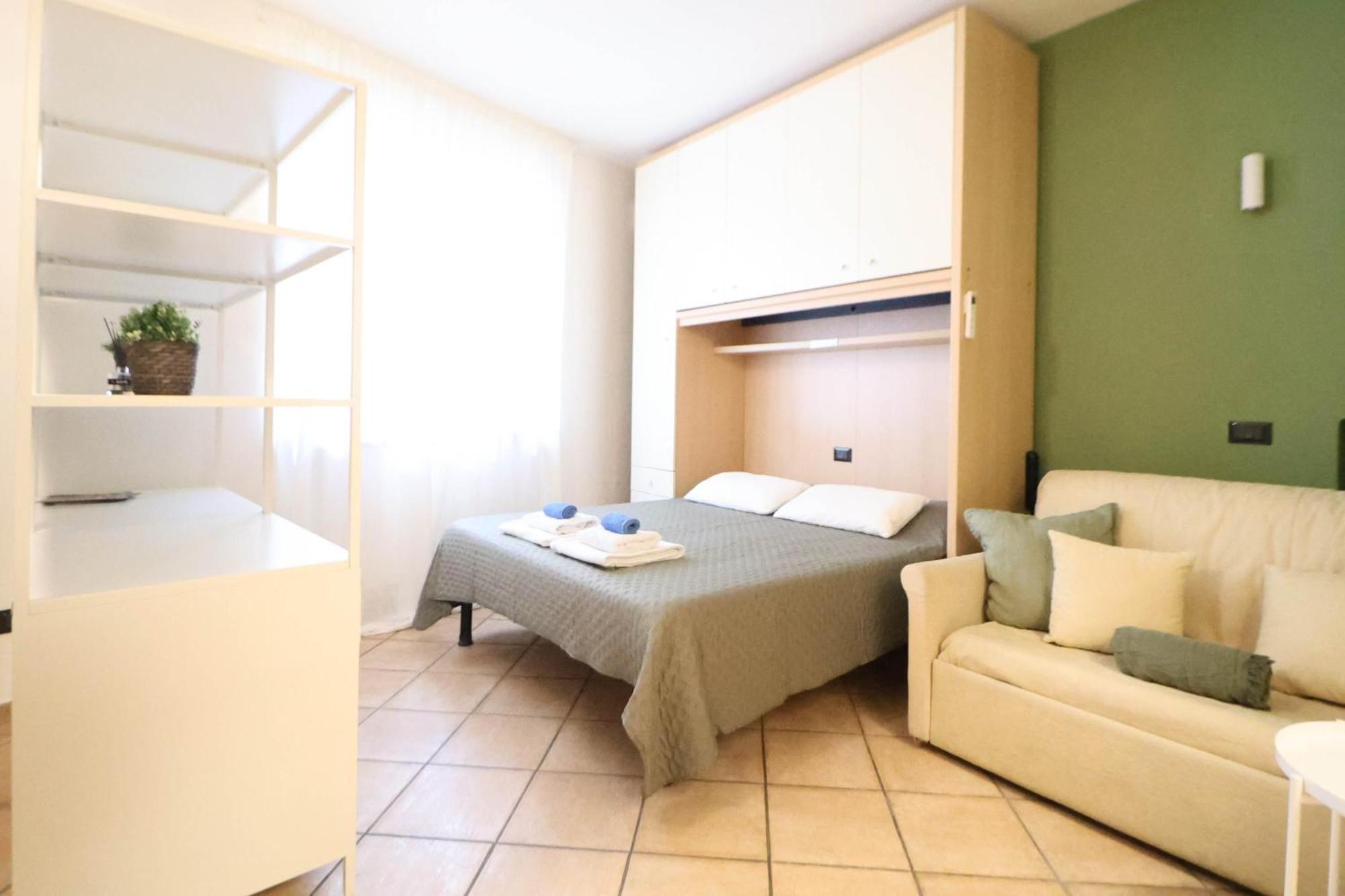 Nel Centro Di Desenzano Apartment Desenzano del Garda Ngoại thất bức ảnh