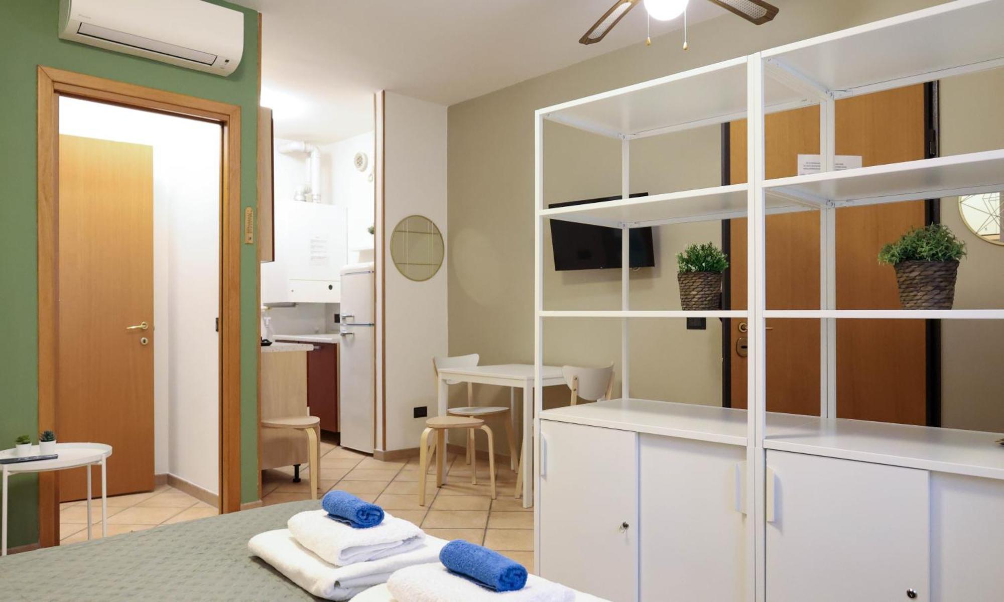 Nel Centro Di Desenzano Apartment Desenzano del Garda Ngoại thất bức ảnh