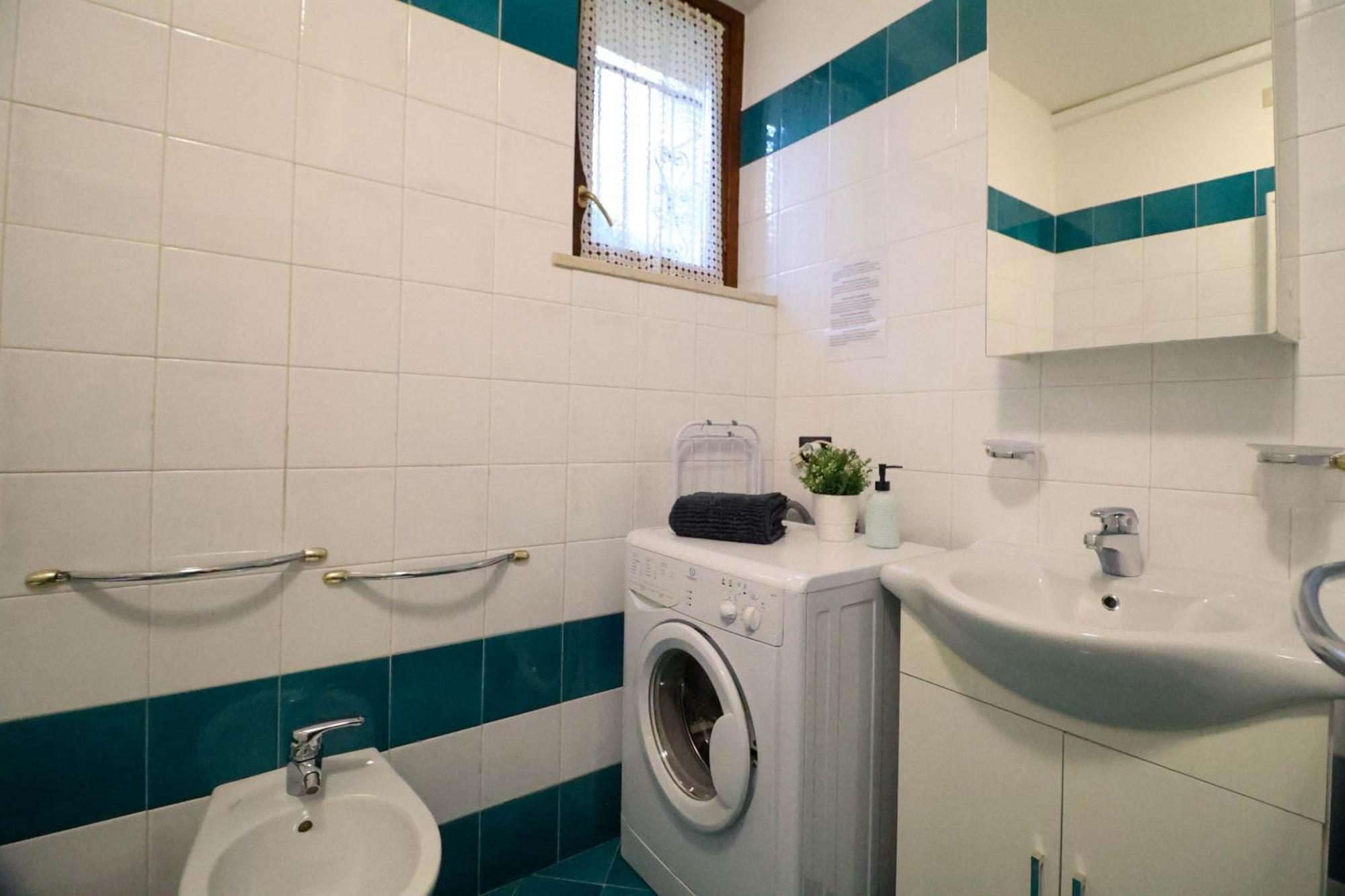 Nel Centro Di Desenzano Apartment Desenzano del Garda Ngoại thất bức ảnh